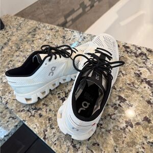 On Running Women's Shoes - White and Black size 9